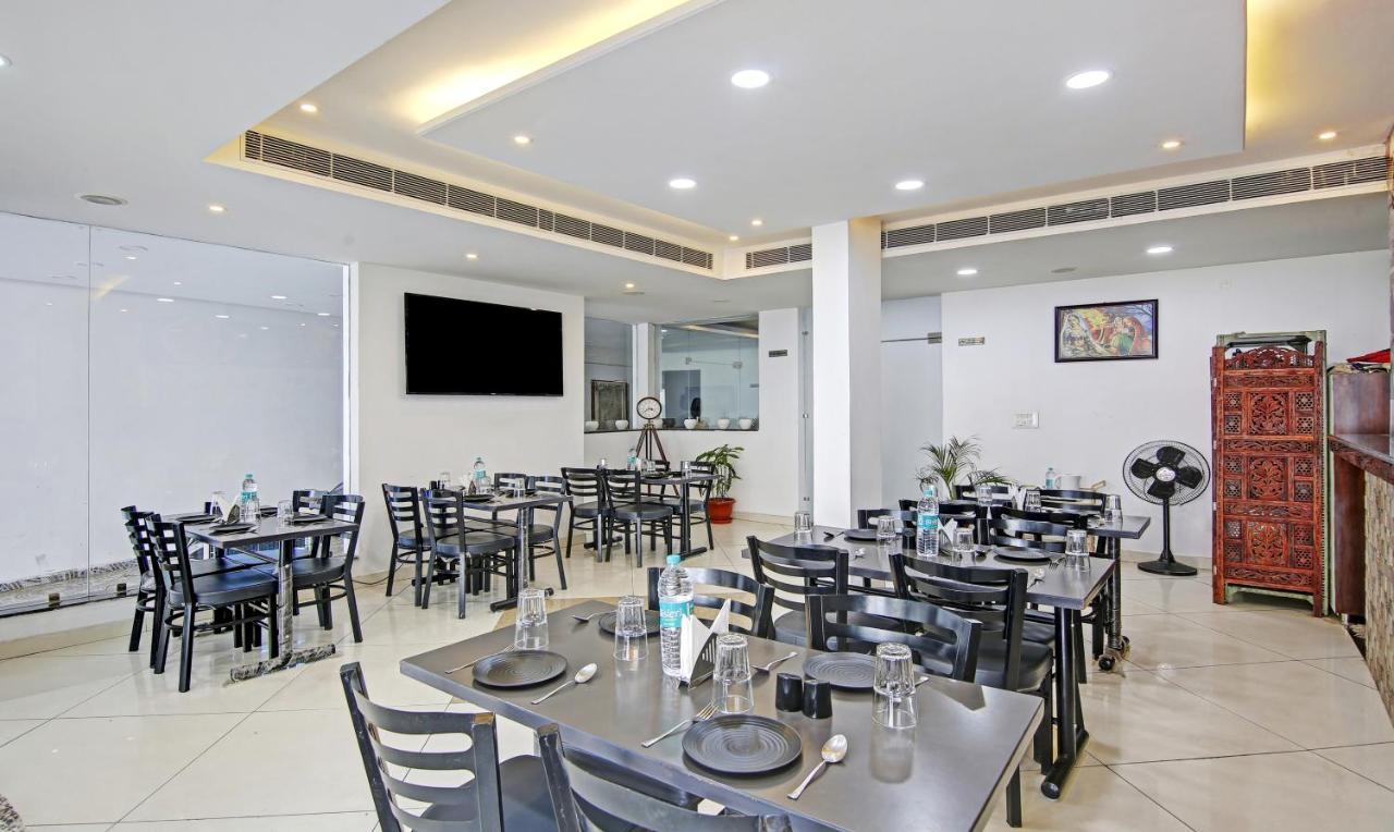 ホテル Treebo Royal Empire Adarsh Nagar, Chandīgarh エクステリア 写真