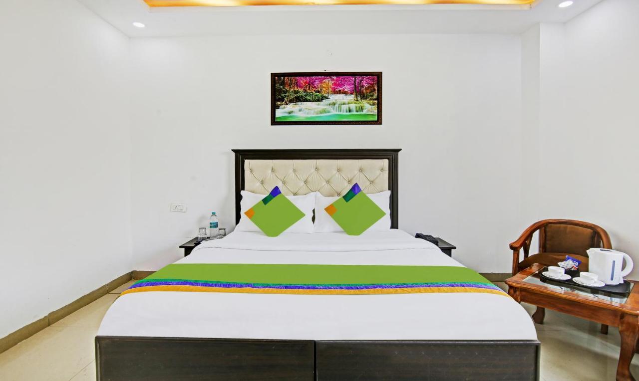 ホテル Treebo Royal Empire Adarsh Nagar, Chandīgarh エクステリア 写真