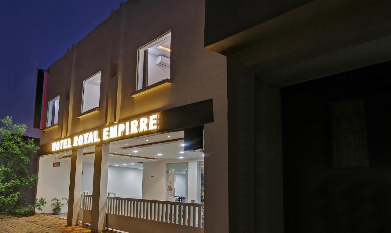 ホテル Treebo Royal Empire Adarsh Nagar, Chandīgarh エクステリア 写真