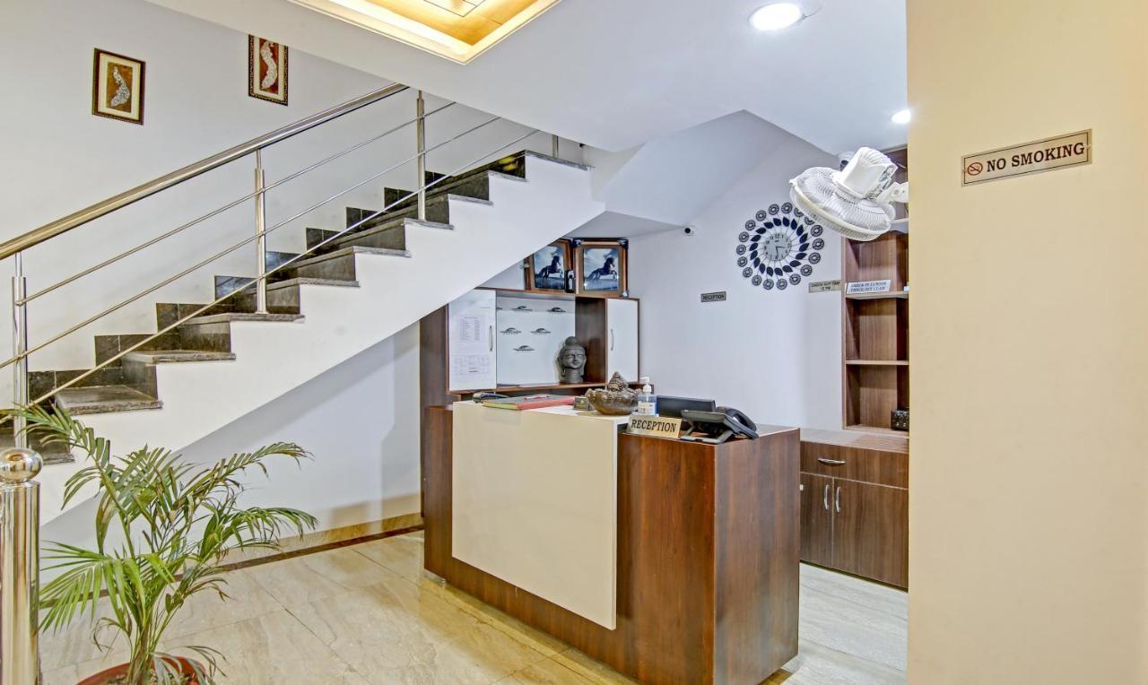 ホテル Treebo Royal Empire Adarsh Nagar, Chandīgarh エクステリア 写真