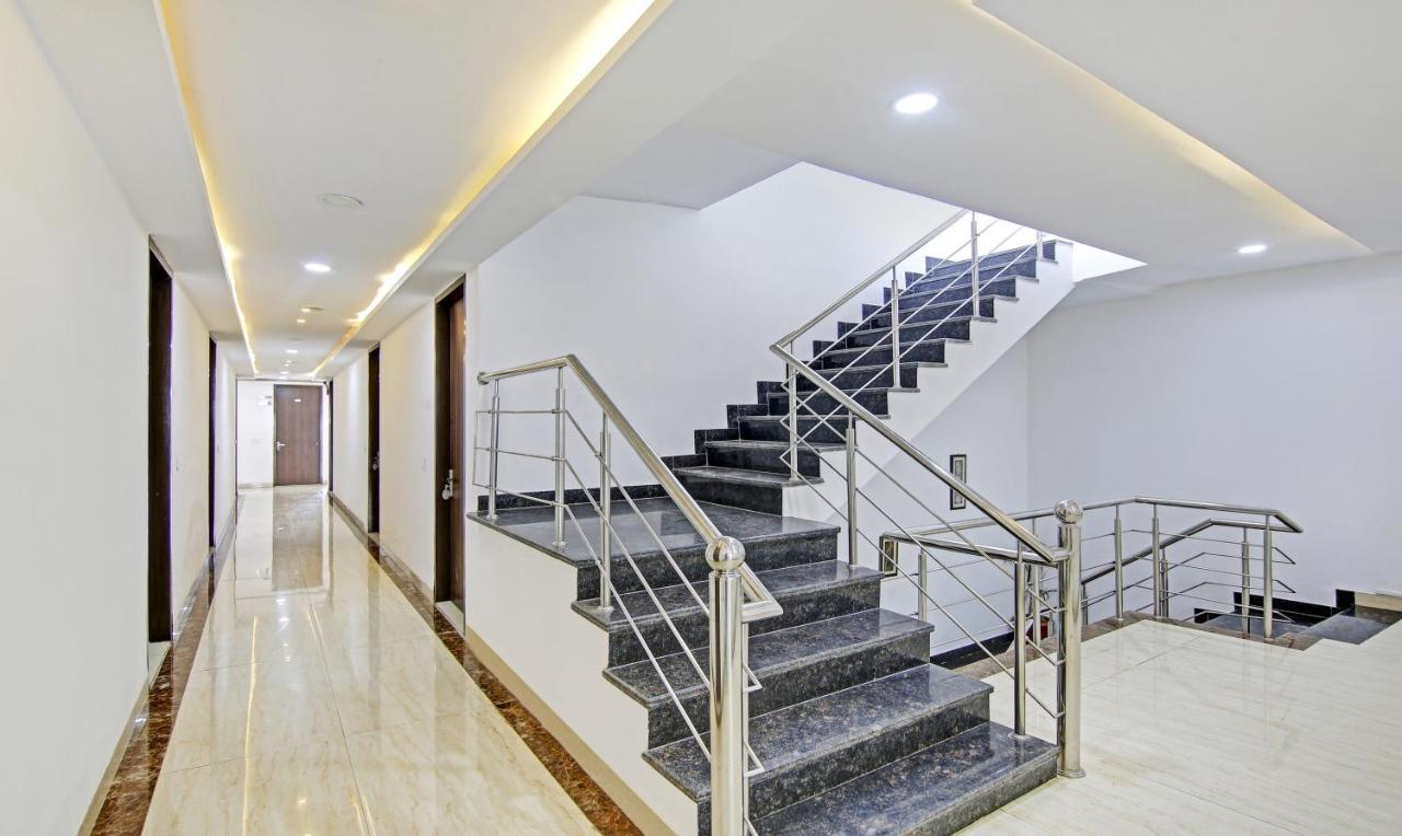 ホテル Treebo Royal Empire Adarsh Nagar, Chandīgarh エクステリア 写真
